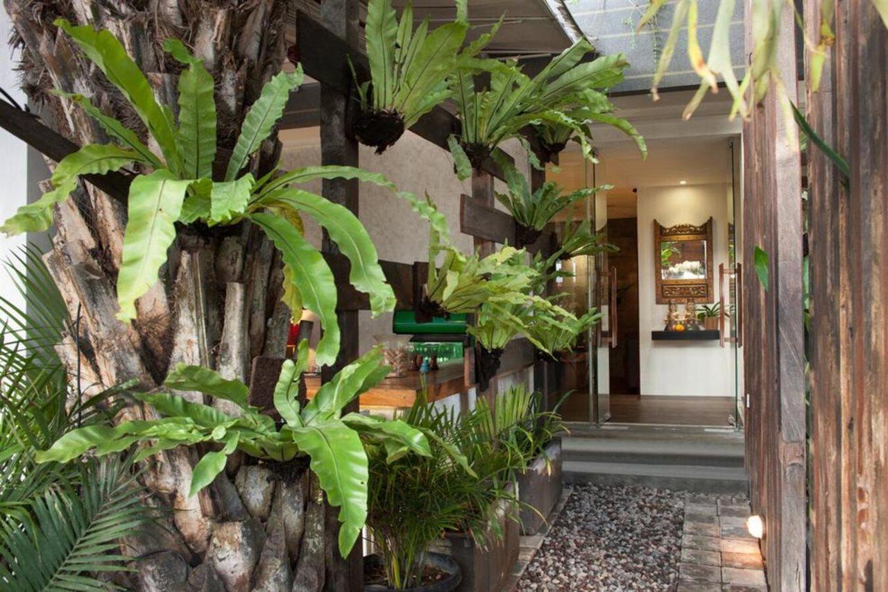 Grandmas Plus Hotel Legian Exteriör bild