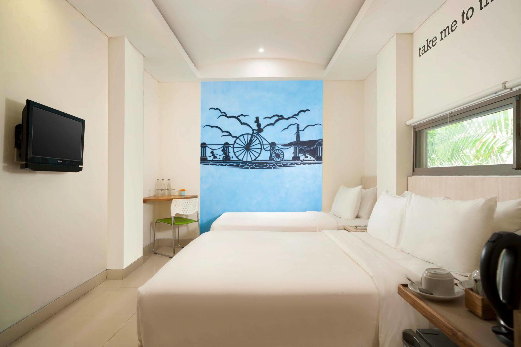 Grandmas Plus Hotel Legian Exteriör bild
