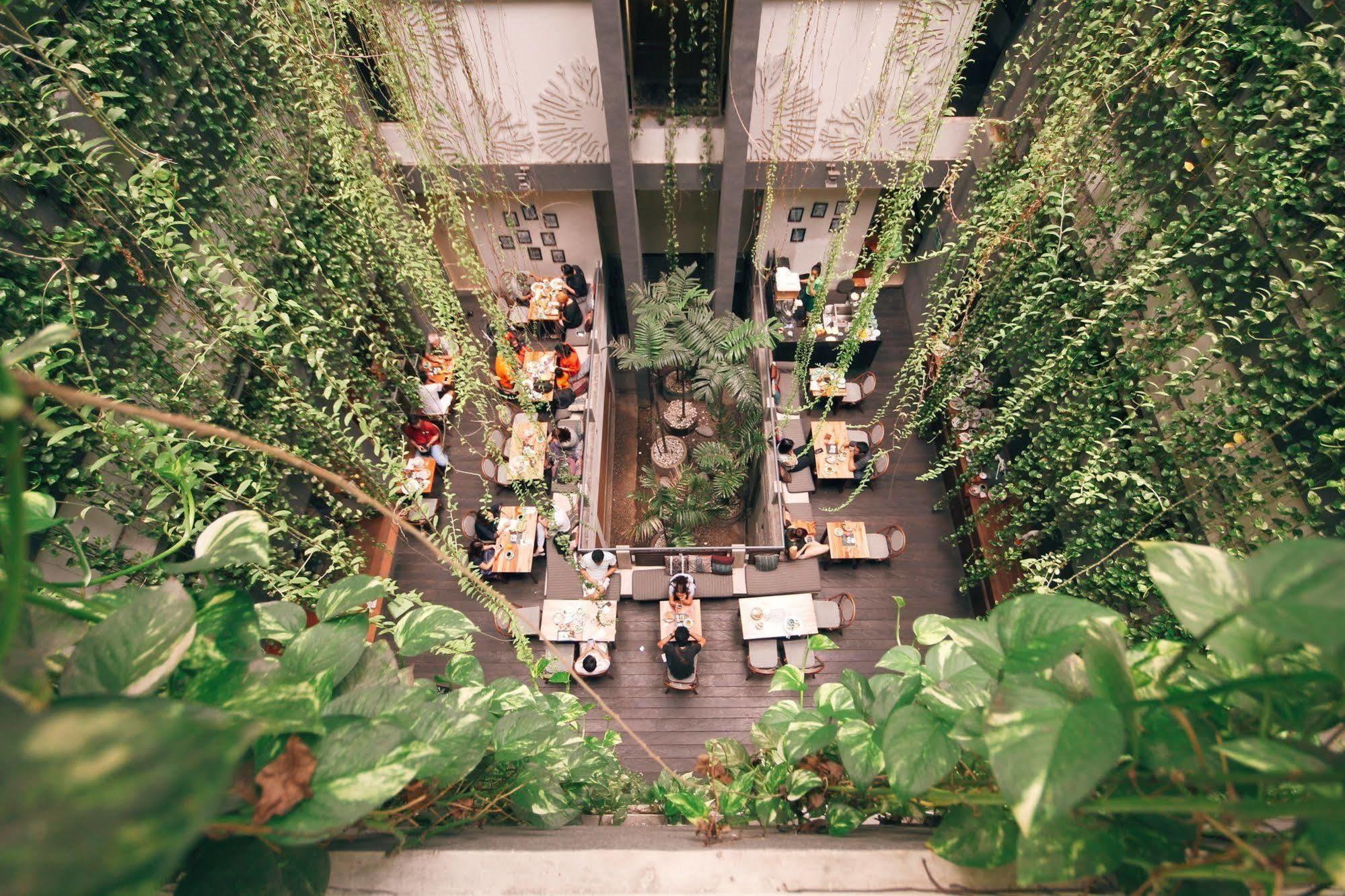 Grandmas Plus Hotel Legian Exteriör bild
